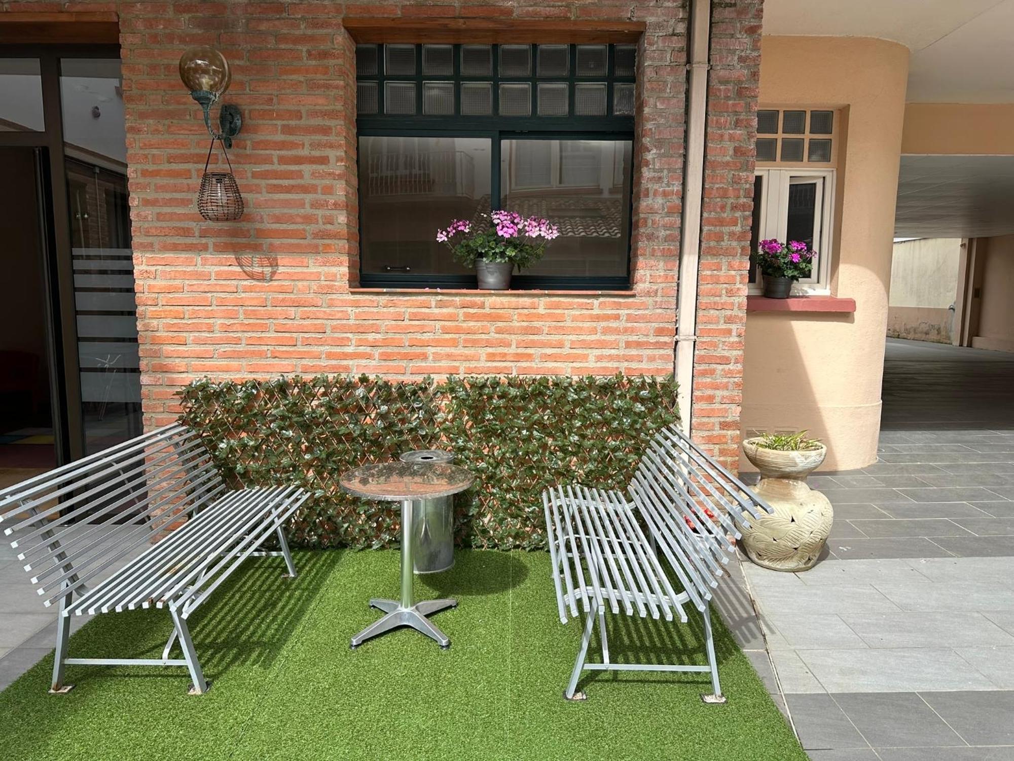 Hotel Chiffre Albi Exterior foto